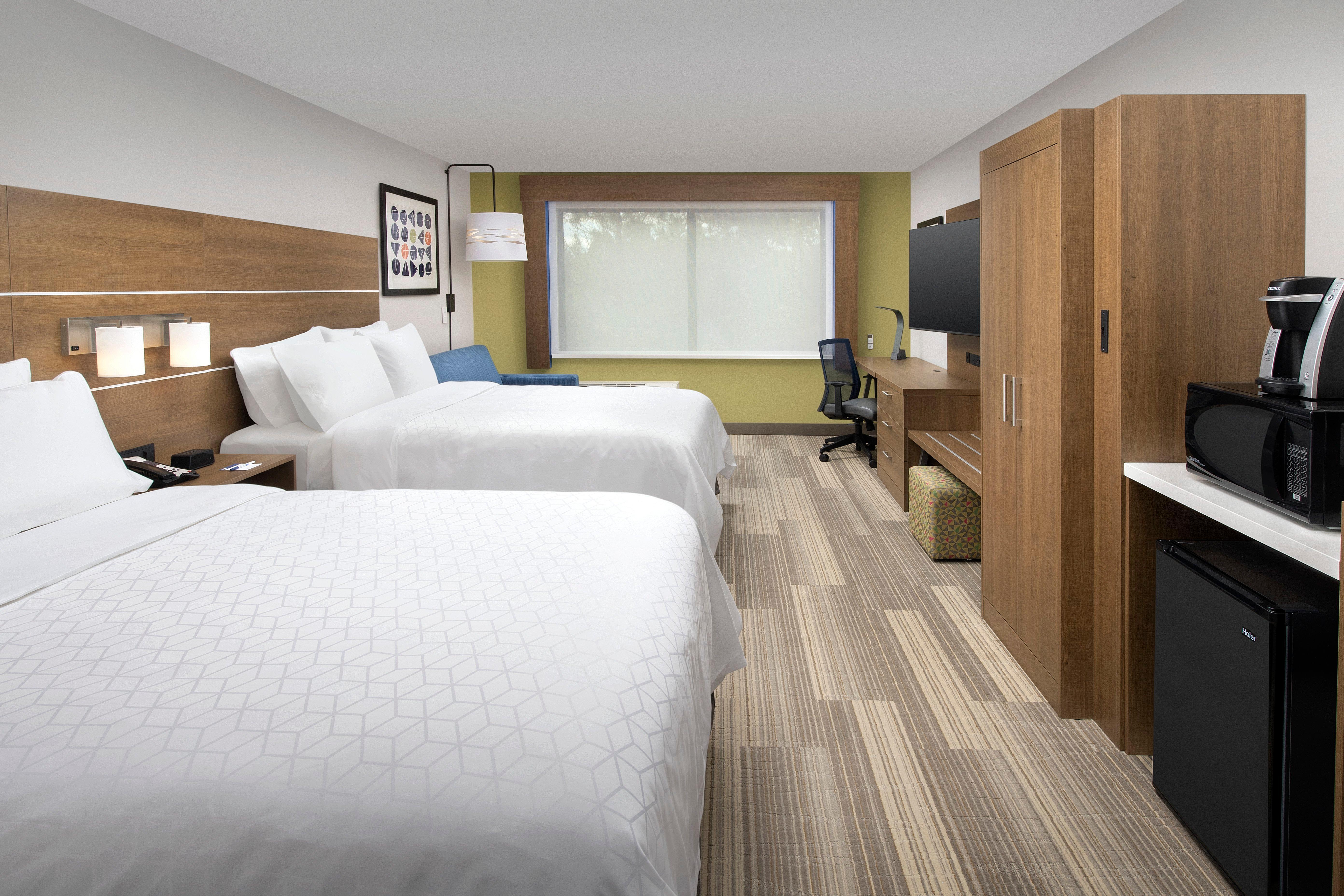 Holiday Inn Express & Suites - North Brunswick By Ihg Exterior photo